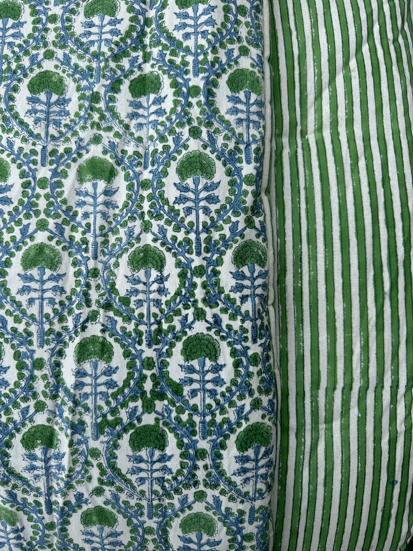 BLUE AND GREEN TRELLIS BENCH QUILT