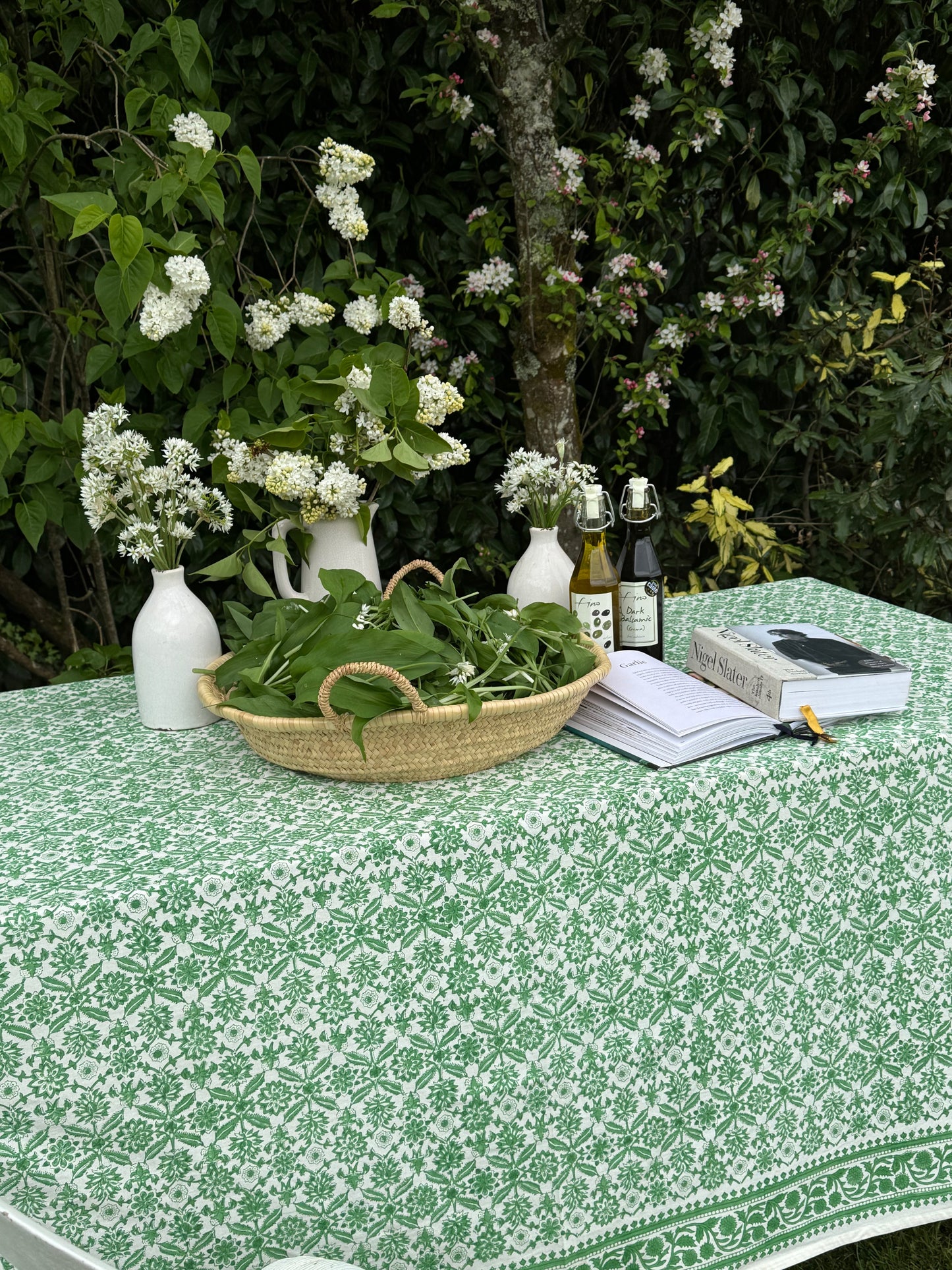 GREEN THISTLE TABLECLOTH