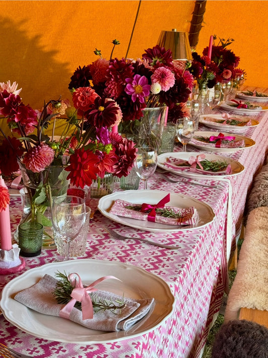 PINK ZIG ZAG TABLECLOTH