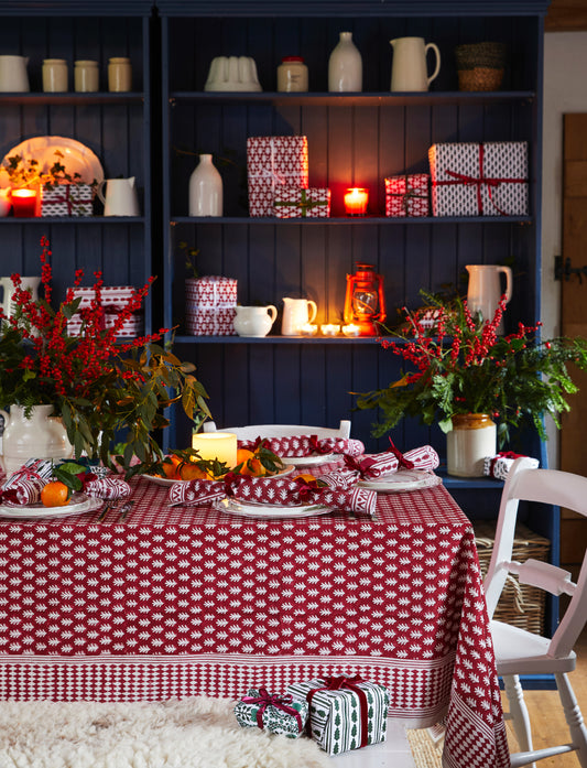 RED ACORN TABLECLOTH