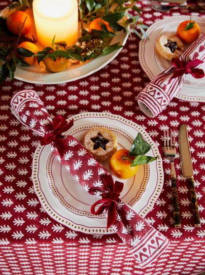 RED ACORN TABLECLOTH