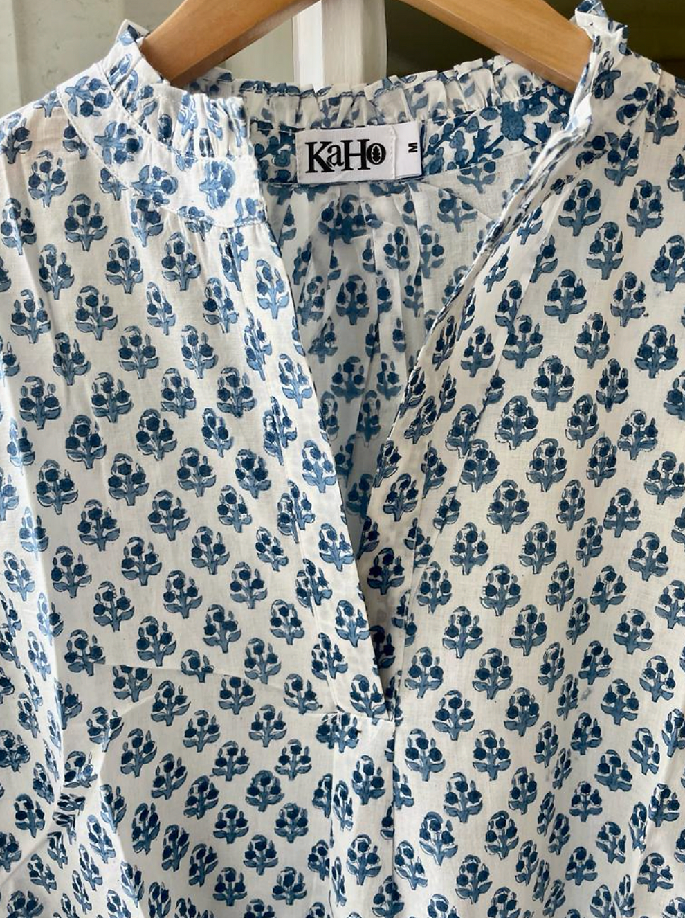 BLUE BOOTY FLORAL SHIRT