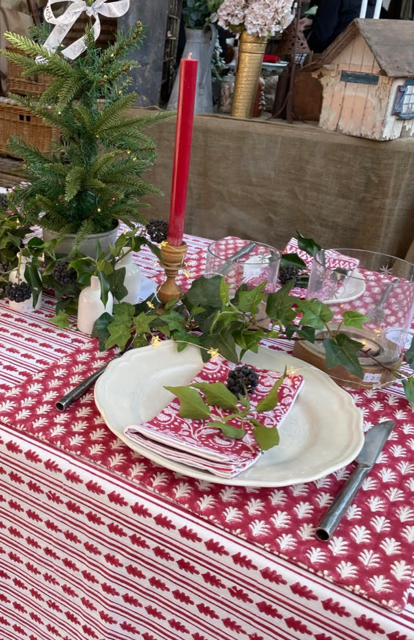 RICH RED FLORAL NAPKINS