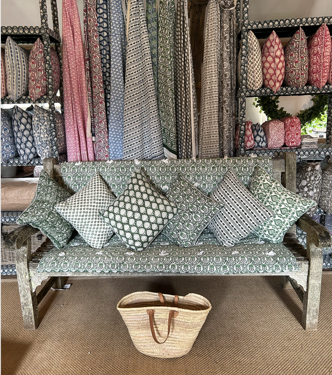 GREEN TRELLIS BENCH QUILT