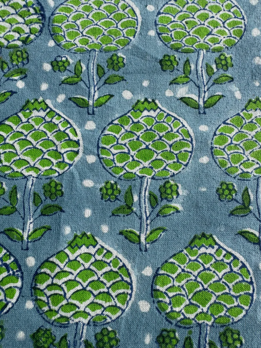 GREEN AND BLUE ARTICHOKE TRAY