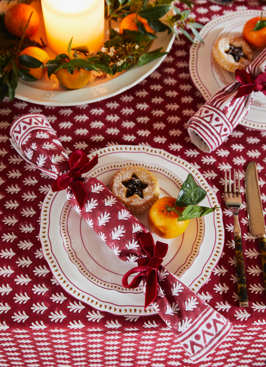 RED ACORN NAPKINS